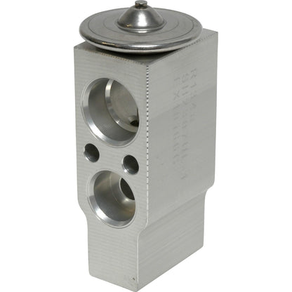 Universal Air Cond EX10166C