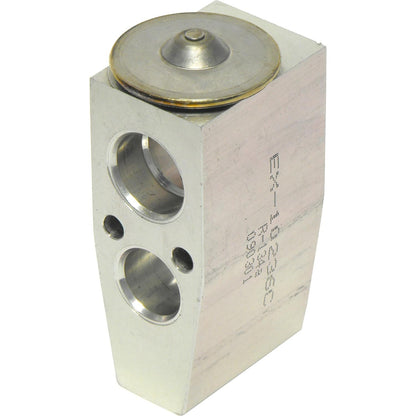 Universal Air Cond EX10236C