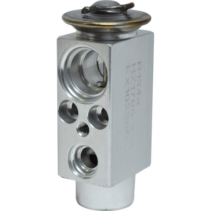 Universal Air Cond EX10238C