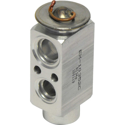 Universal Air Cond EX10352C
