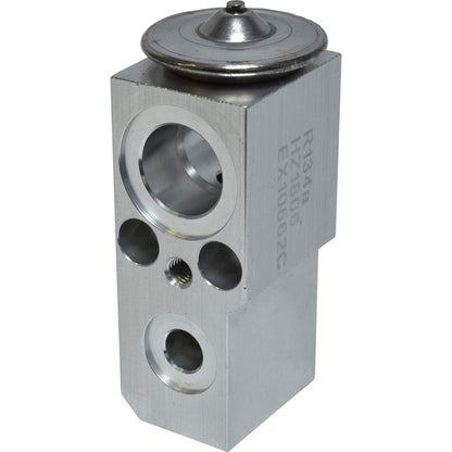 Universal Air Cond EX10562C