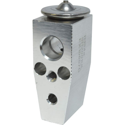 Universal Air Cond EX10657C