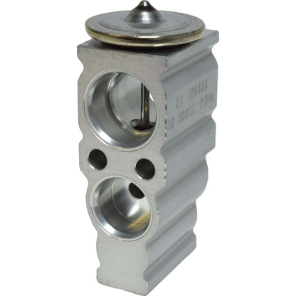 Universal Air Cond EX10663C
