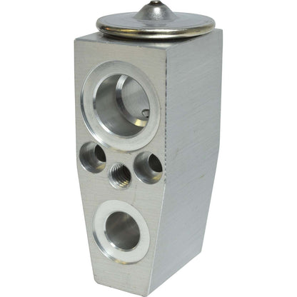 Universal Air Cond EX10673C