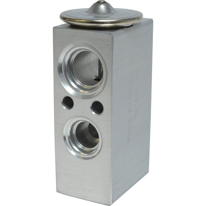 Universal Air Cond EX10675C