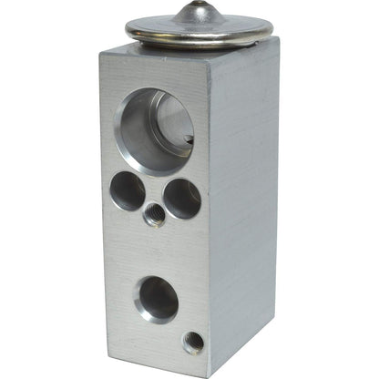Universal Air Cond EX10675C