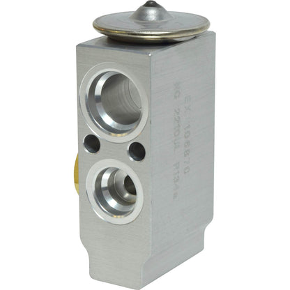 Universal Air Cond EX10687C