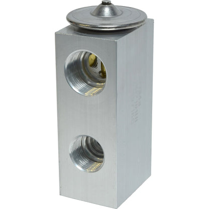Universal Air Cond EX9716C