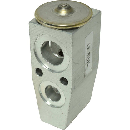 Universal Air Cond EX9733C