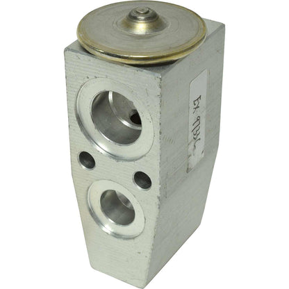 Universal Air Cond EX9733C