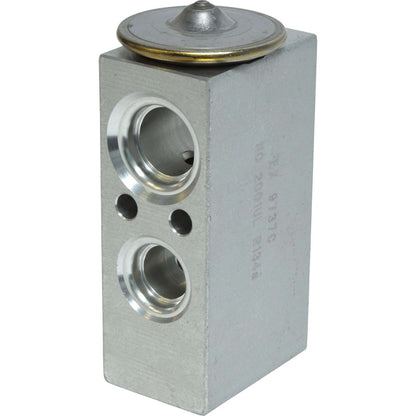 Universal Air Cond EX9737C