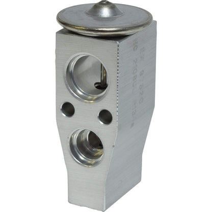 Universal Air Cond EX9752C