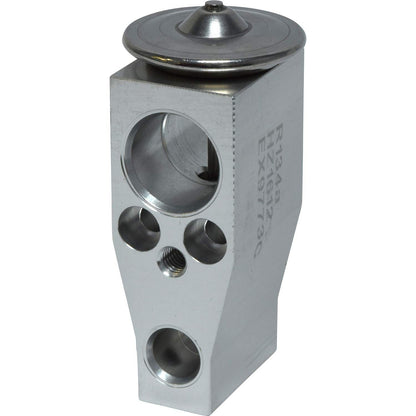 Universal Air Cond EX9773C