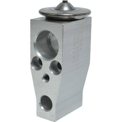 Universal Air Cond EX9779C