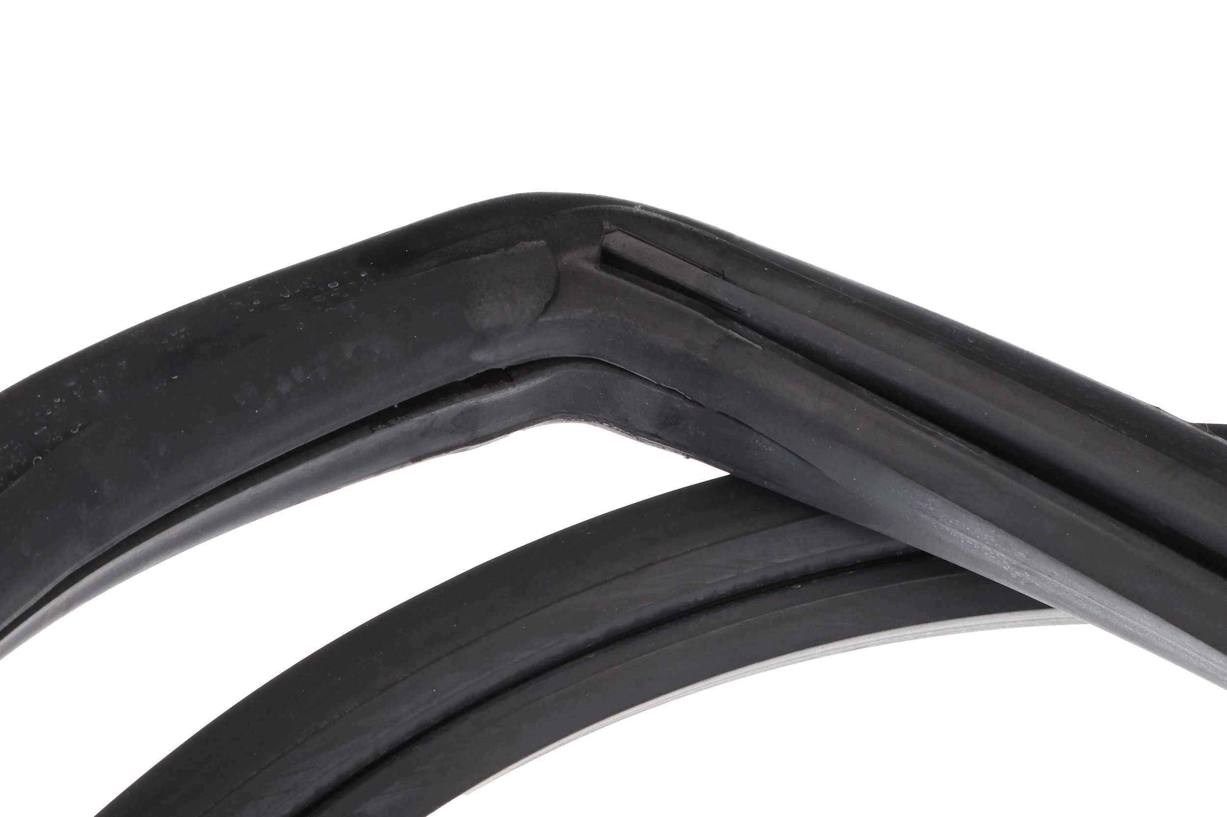 URO Windshield Seal 1156700939