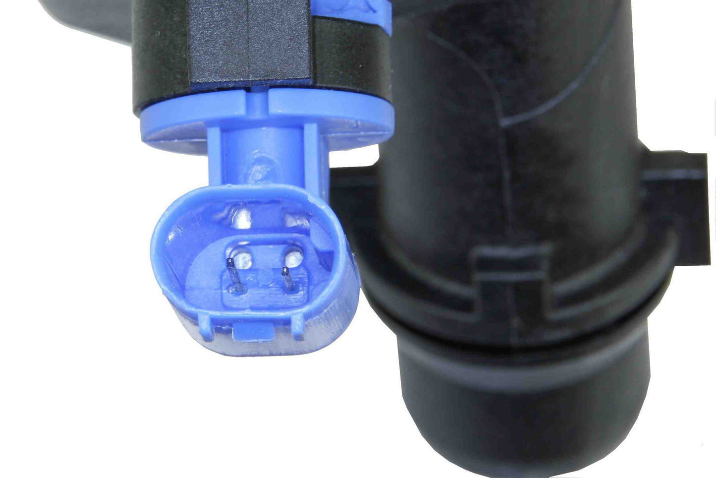 URO Engine Coolant Reservoir 17138570079