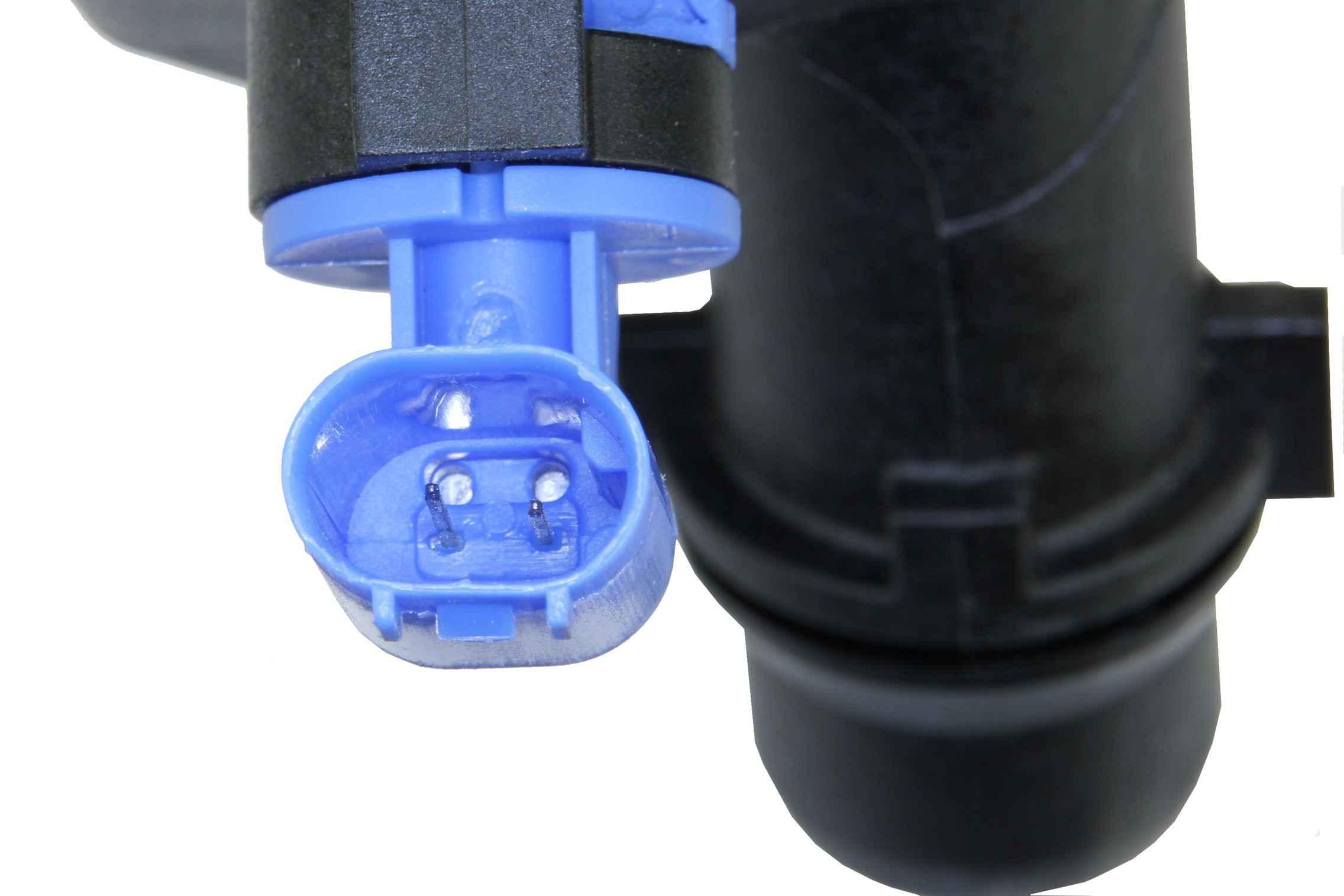 URO Engine Coolant Reservoir 17138570079