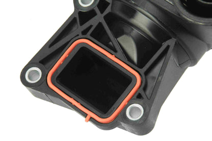 URO Engine Coolant Thermostat / Water Inlet Assembly 2762000515