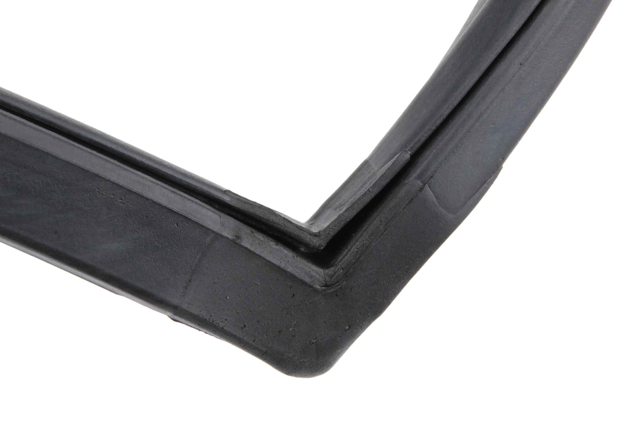 URO Trunk Lid Seal 51241839125