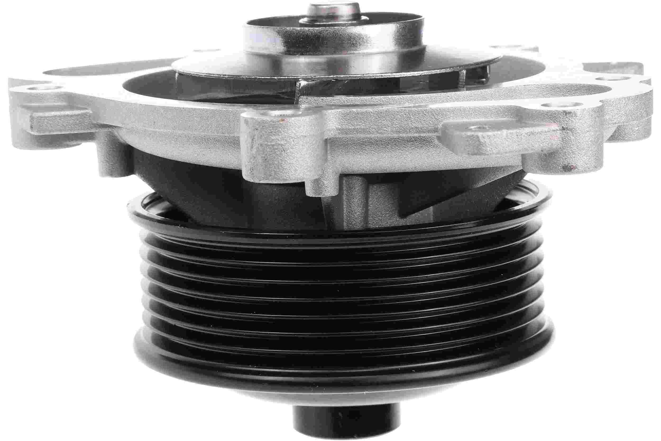 URO Engine Water Pump 6422000701