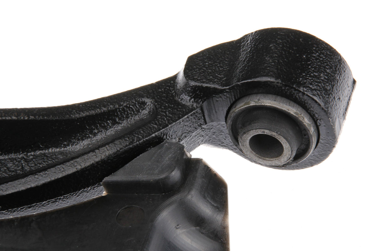 URO Suspension Control Arm 8628495