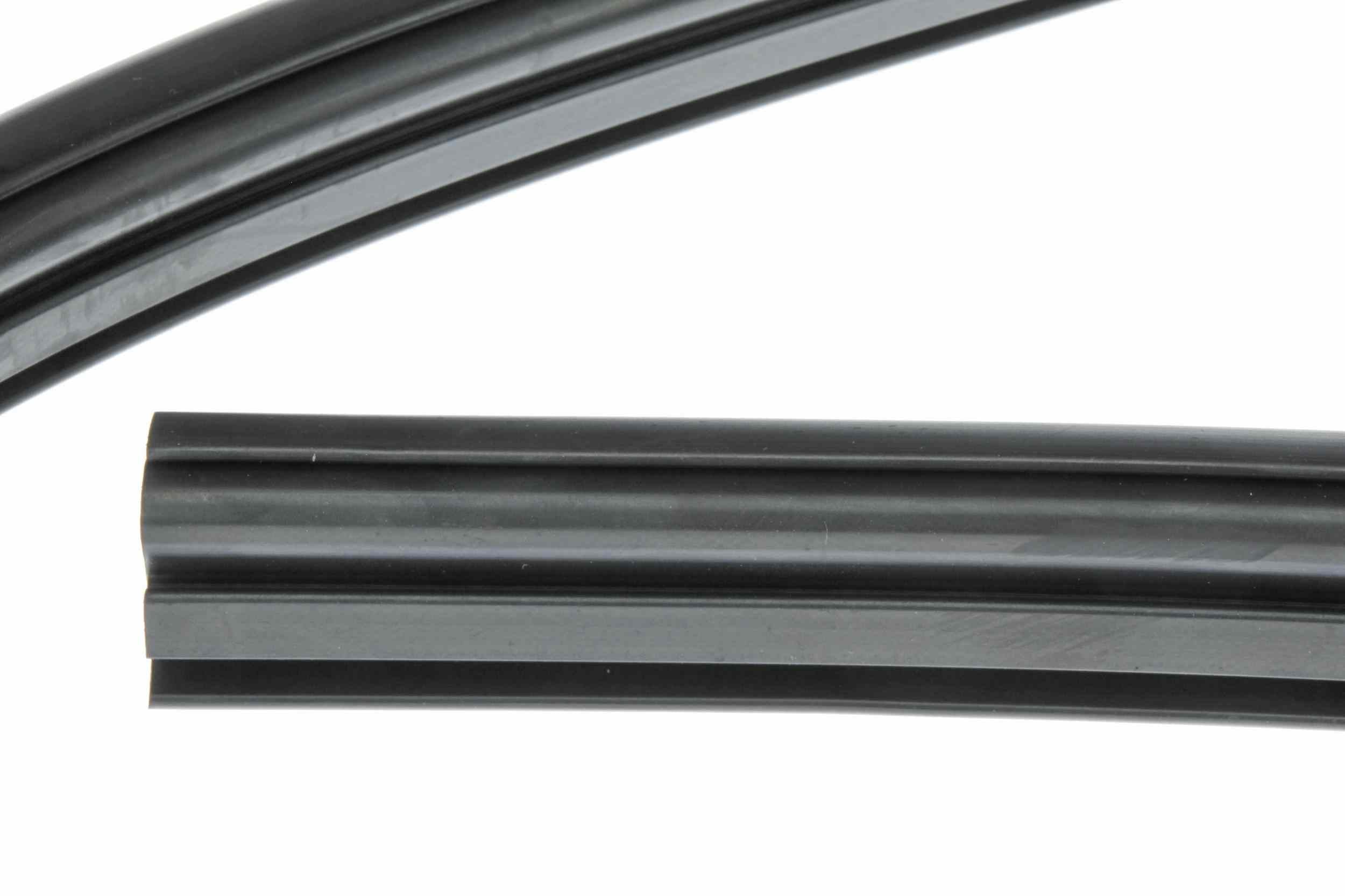 URO Windshield Seal AHH7136