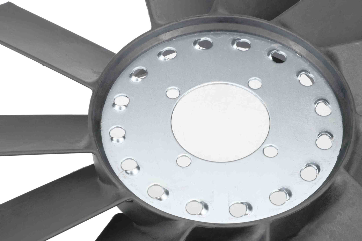 URO Engine Cooling Fan Blade ERR3439