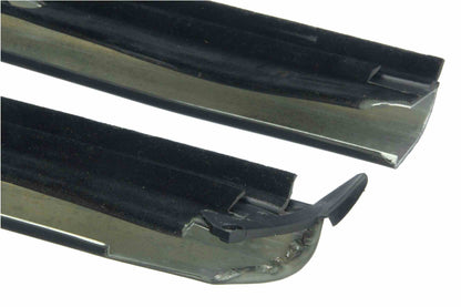 Autotecnica Door Window Belt Weatherstrip FD0818142