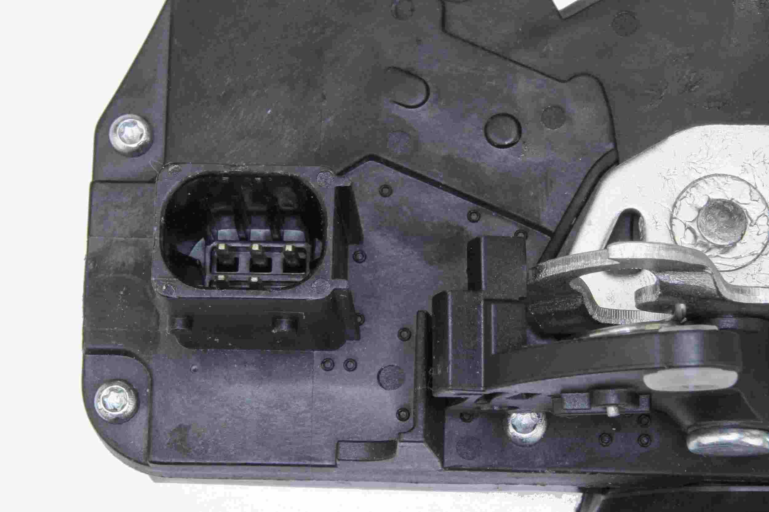 Autotecnica Door Lock Actuator GM0818017