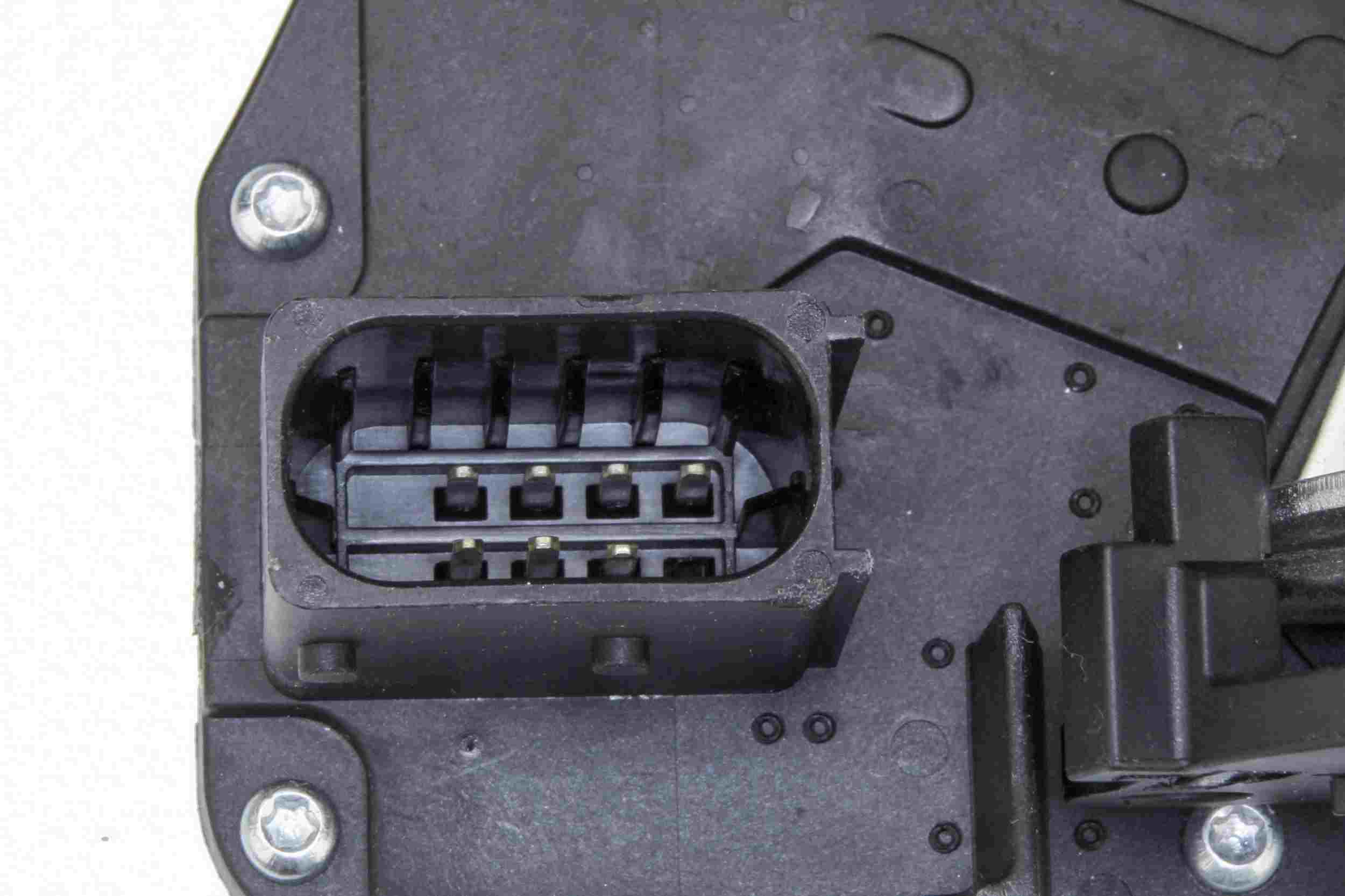 Autotecnica Door Lock Actuator GM0818018