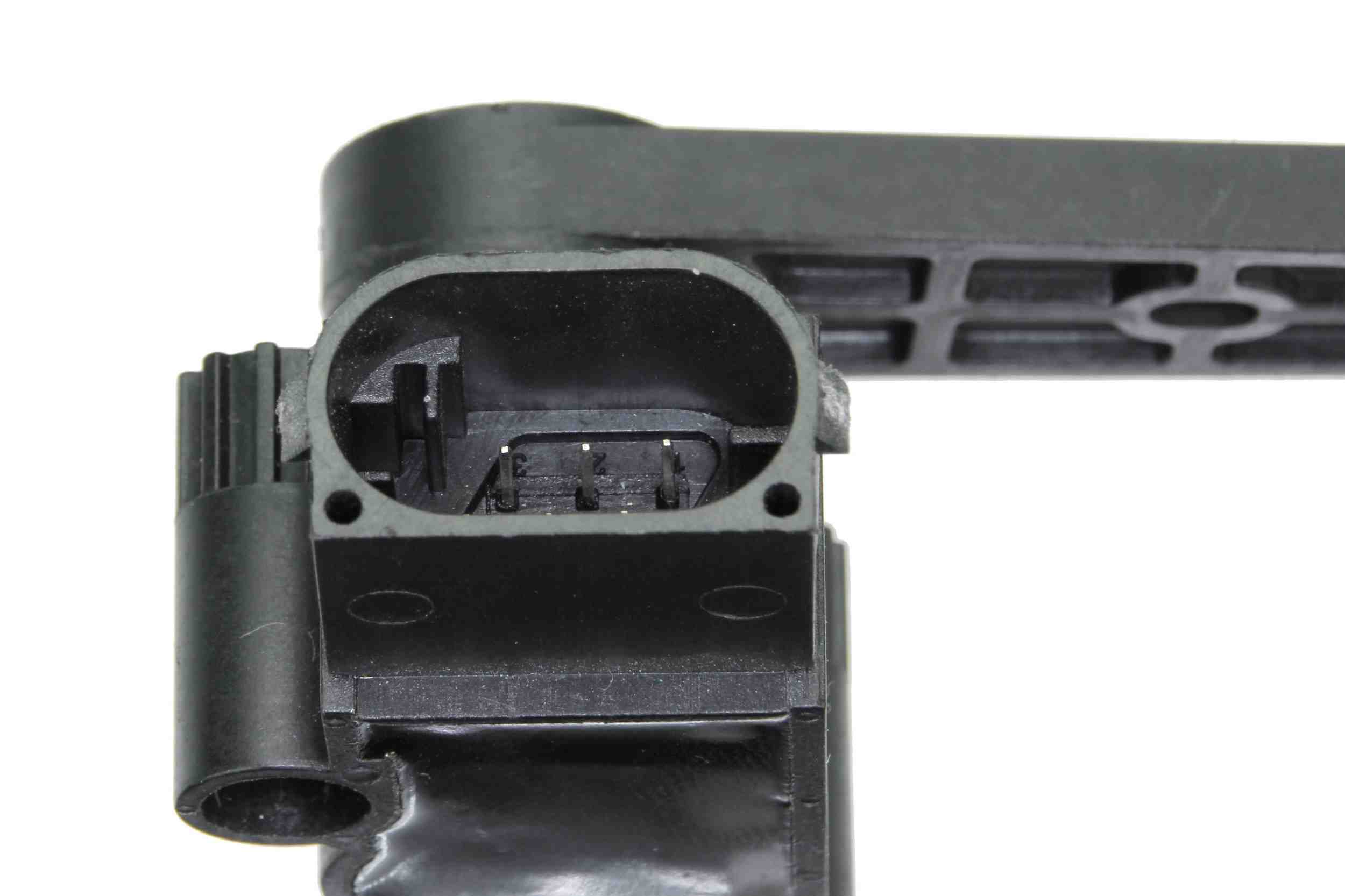 URO Suspension Ride Height Sensor LR023650