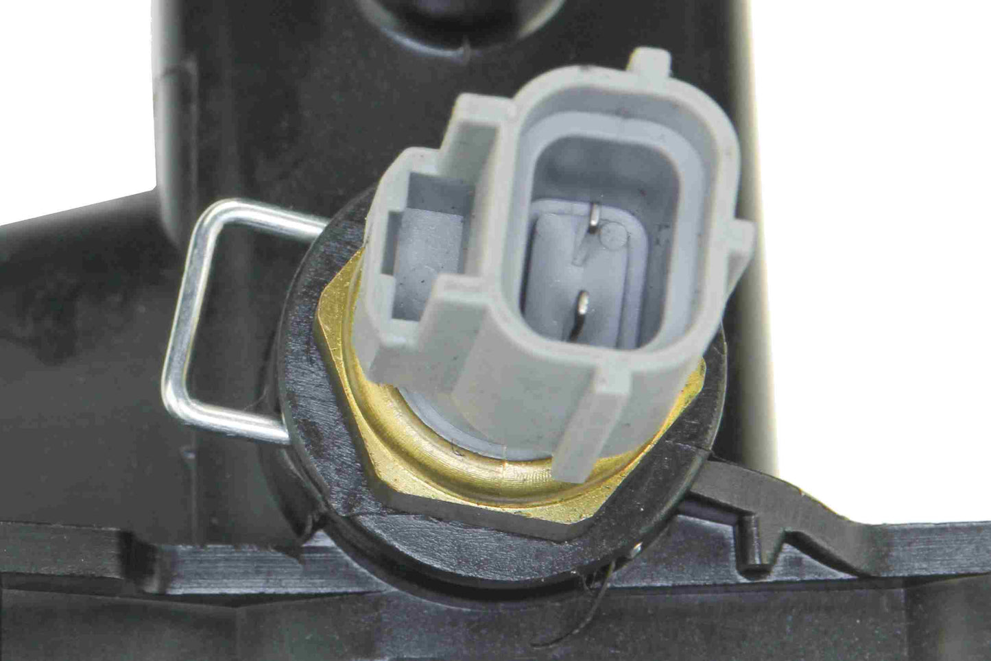 URO Engine Coolant Water Outlet LR038758