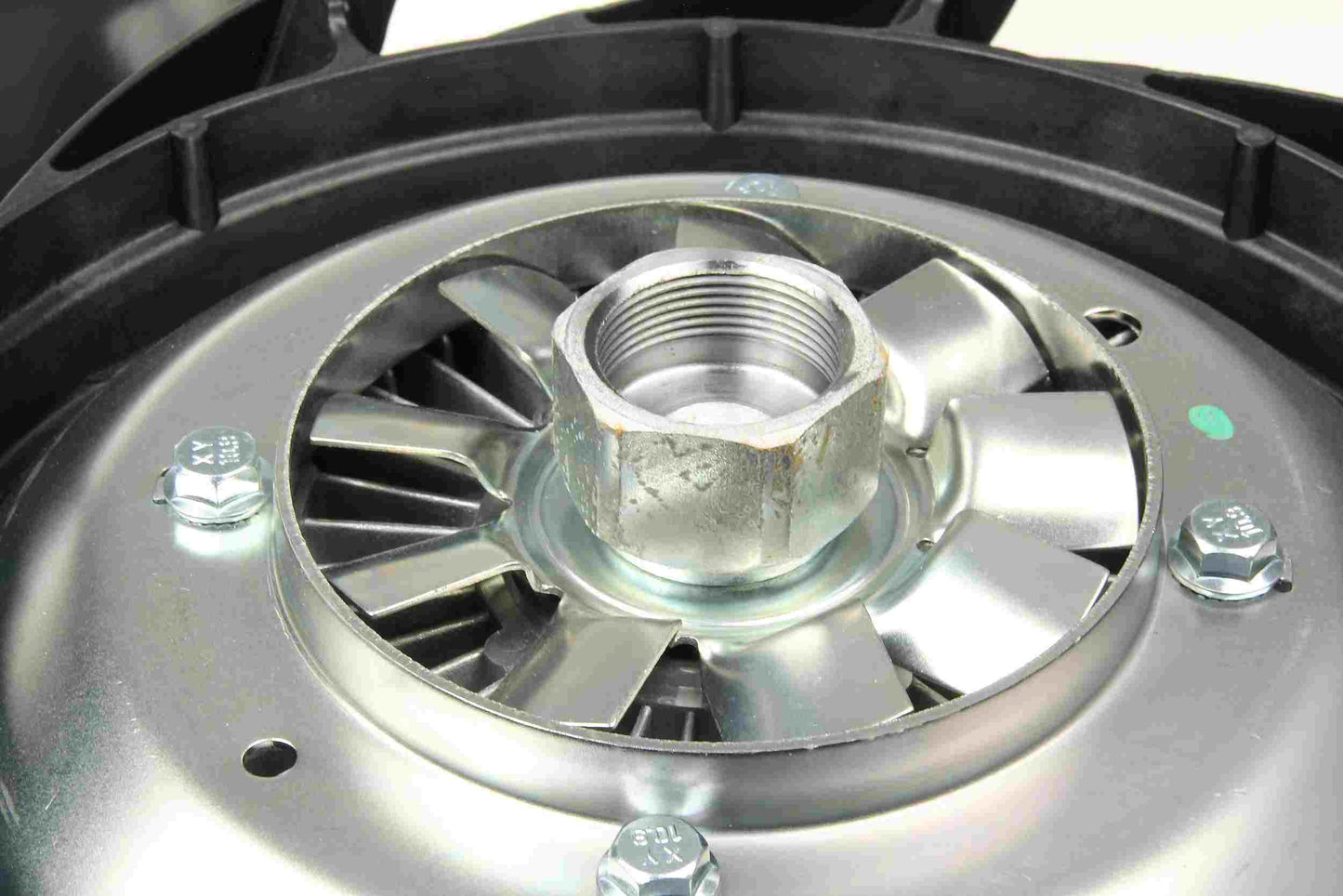 URO Auxiliary Engine Cooling Fan Assembly LR095536