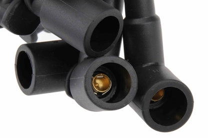 URO Spark Plug Wire Set Q4150027