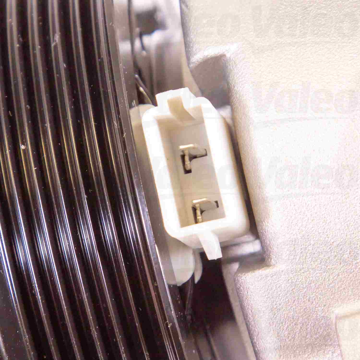 Valeo A/C Compressor 10000519