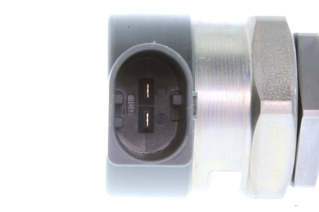 VEMO Fuel Injection Pressure Regulator V10-11-0834
