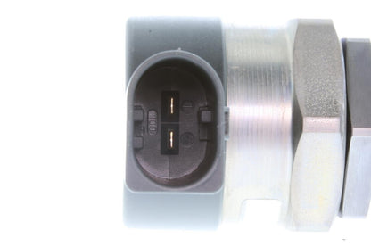 VEMO Fuel Injection Pressure Regulator V10-11-0834