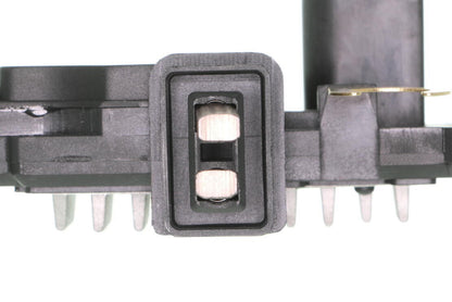 VEMO Voltage Regulator V10-77-1048
