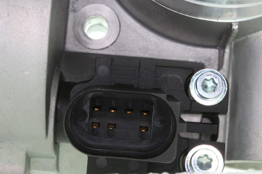 VEMO Fuel Injection Throttle Body V10-81-0066