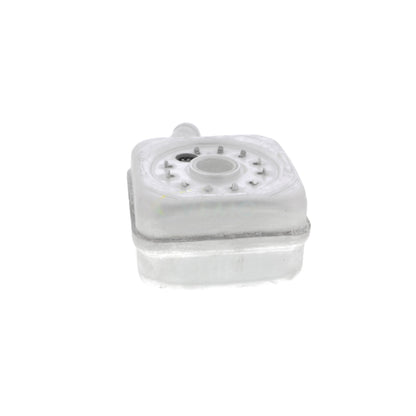 VEMO Engine Oil Cooler V15-60-6011