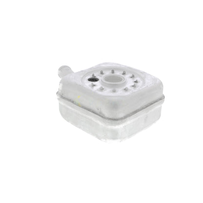VEMO Engine Oil Cooler V15-60-6011