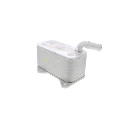 VEMO Engine Oil Cooler V15-60-6018