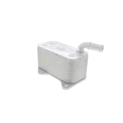 VEMO Engine Oil Cooler V15-60-6018