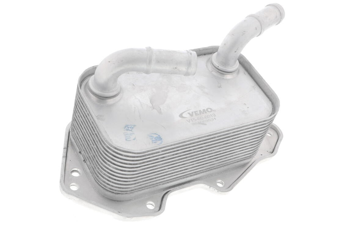 VEMO Engine Oil Cooler V15-60-6019