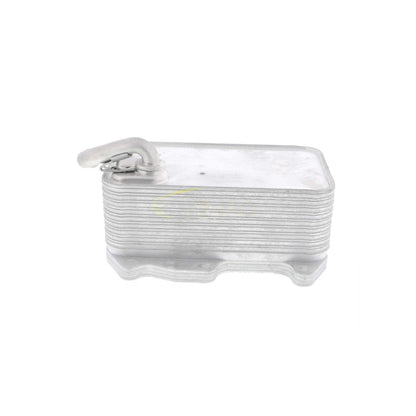 VEMO Engine Oil Cooler V15-60-6075