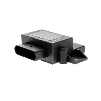 VEMO Fuel Pump Relay V15-71-0070