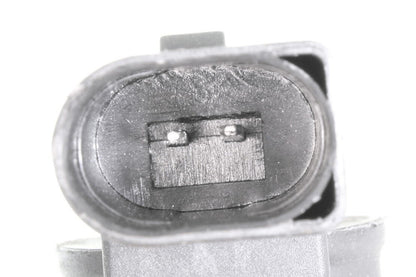 VEMO A/C Compressor Clutch V15-77-1035