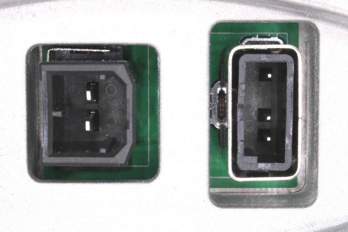 VEMO High Intensity Discharge (HID) Lighting Ballast V20-84-0017