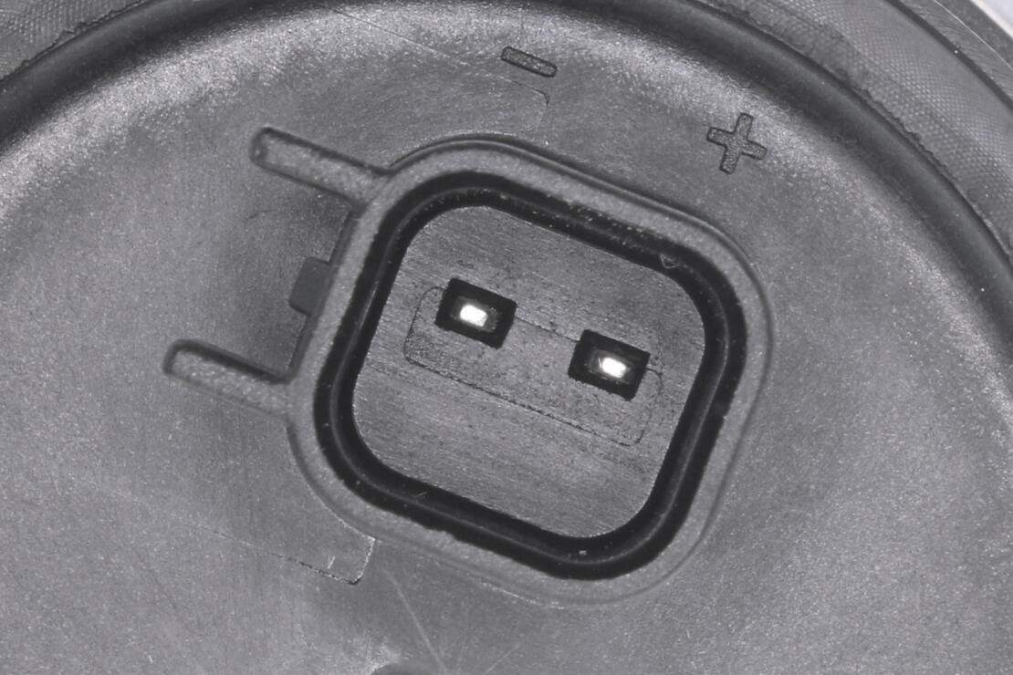 VEMO Engine Auxiliary Water Pump V25-16-0003