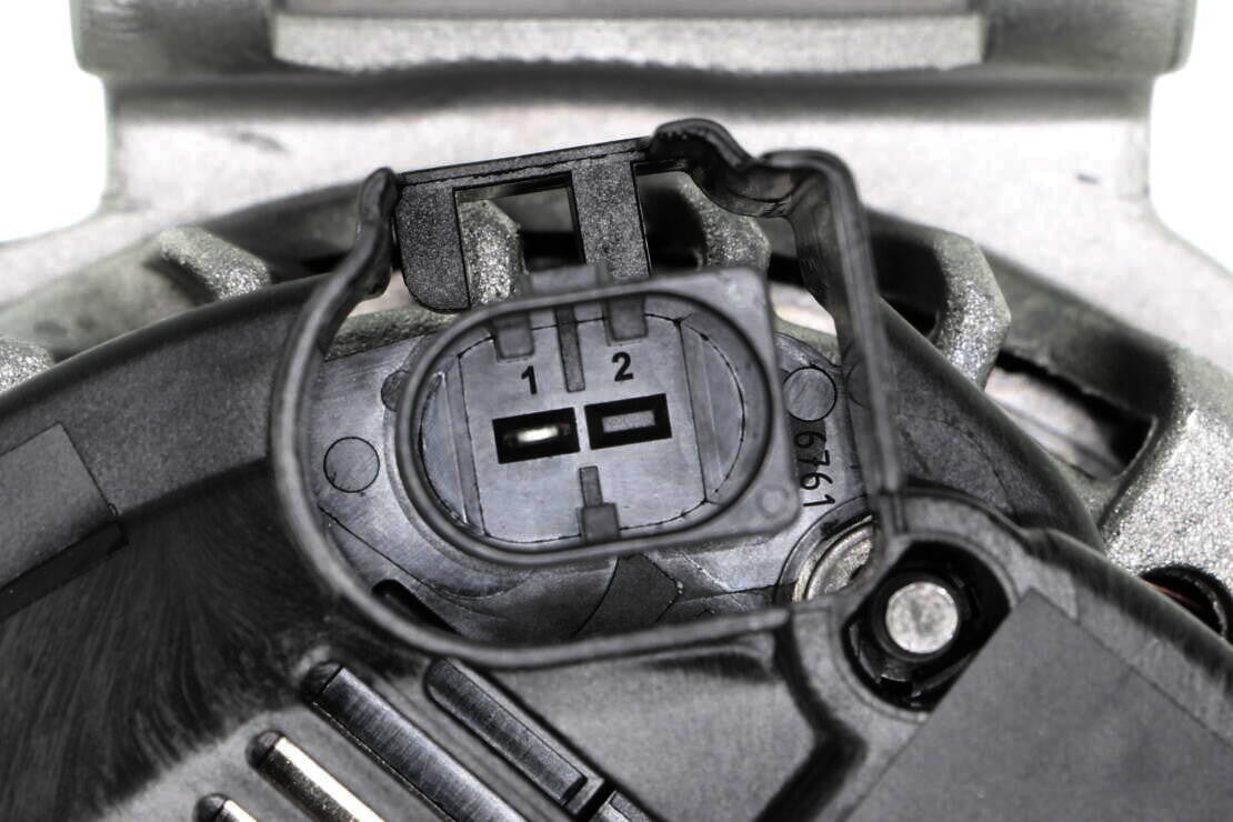 VEMO Alternator V30-13-50009